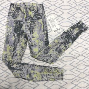 NEW lululemon wunder train HR tight 28” athletic legging grey yellow print